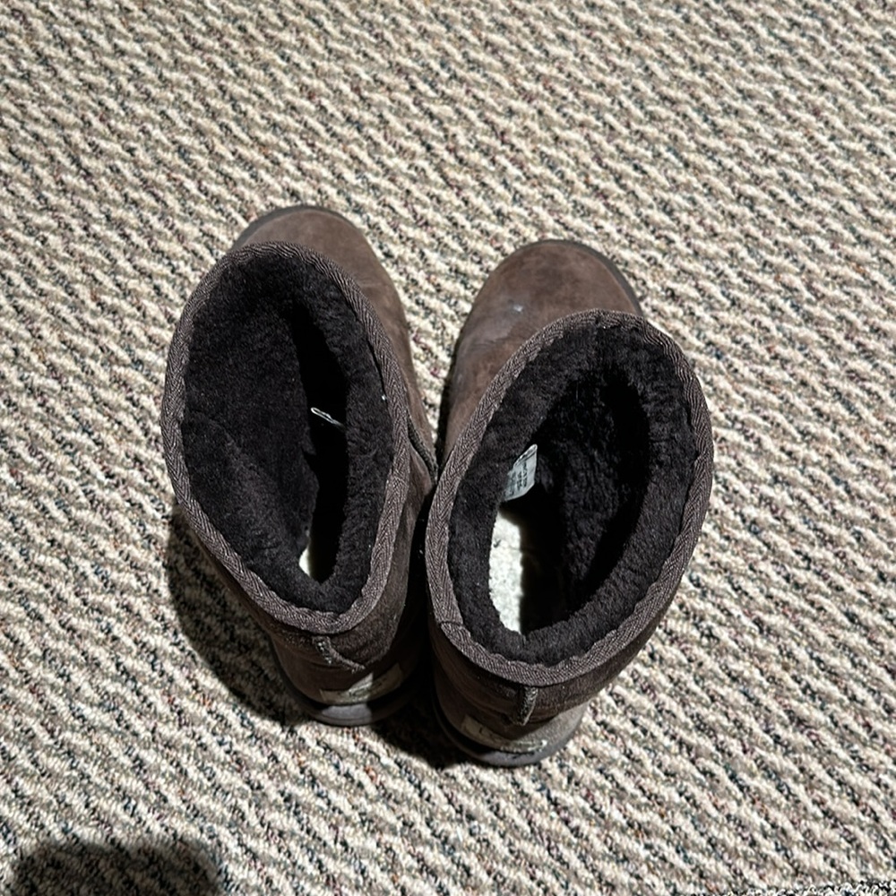 Ugg Australia classic short chocolate brown boots - Picture 6 of 8